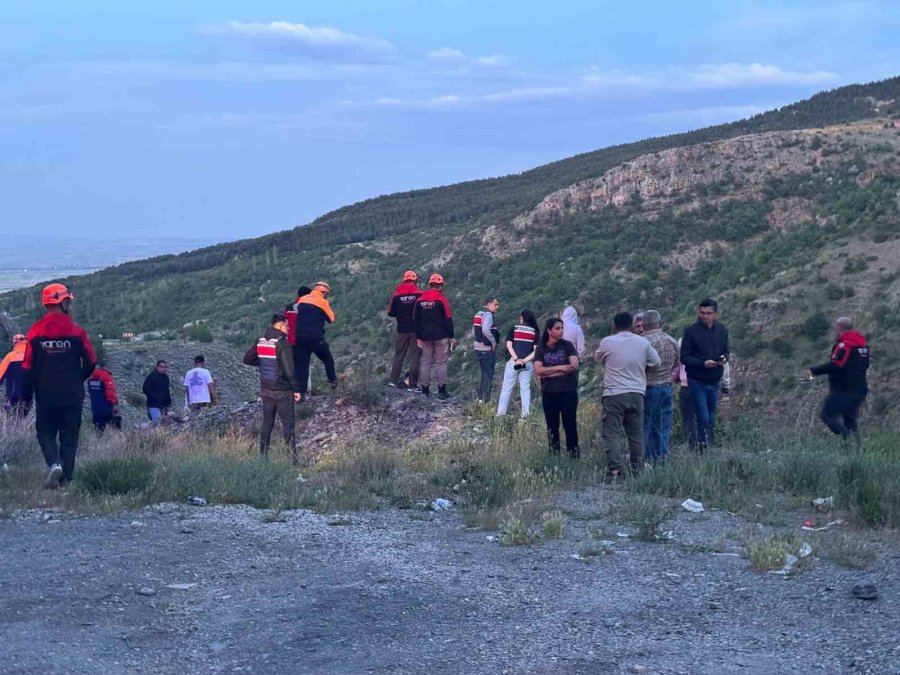 Konyalı Kayıp Öğretmen Uçurumda Ölü Bulundu