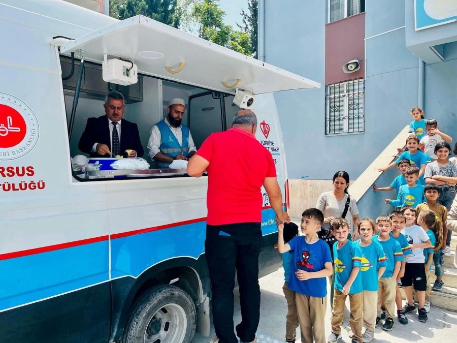 Tarsus Müftülüğünden Öğrencilere Sürpriz
