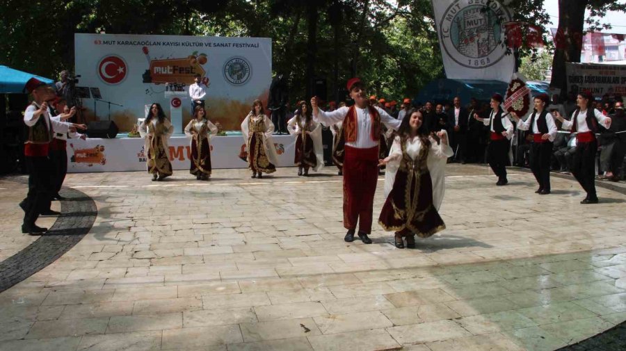 Mut Karacaoğlan Ve Kayısı Festivali Coşkulu Başladı