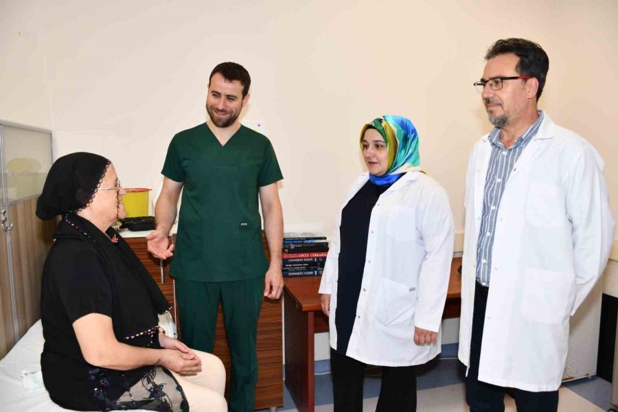 Alanya’da Aynı Anda İki Başarılı Akciğer Kanseri Operasyonu