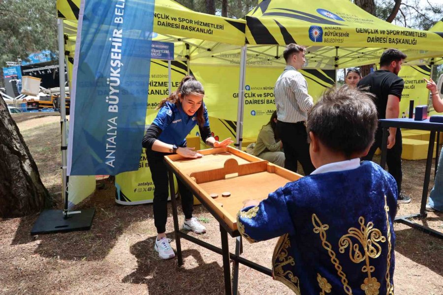 4. Uluslararası Antalya Yörük Türkmen Festivali’nde İlk Gün Coşkusu