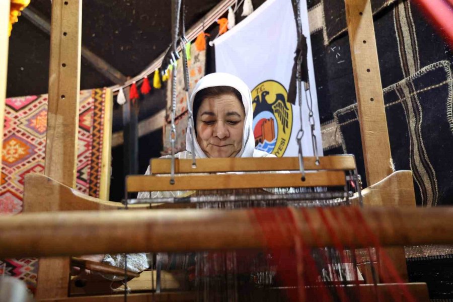 4. Uluslararası Antalya Yörük Türkmen Festivali’nde İlk Gün Coşkusu