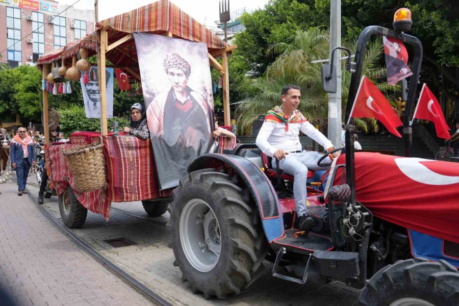 Uluslararası Yörük Türkmen Festivali ‘yörük Göçü’yle Açıldı, Antalya Renk Cümbüşüne Döndü