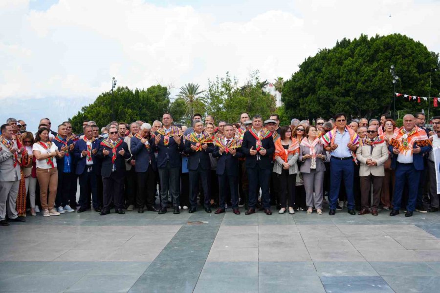 Uluslararası Yörük Türkmen Festivali ‘yörük Göçü’yle Açıldı, Antalya Renk Cümbüşüne Döndü