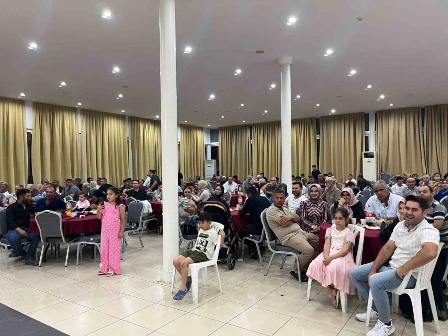 33 Yıl Sonra Gelinlik Ve Damatlık Giydiler