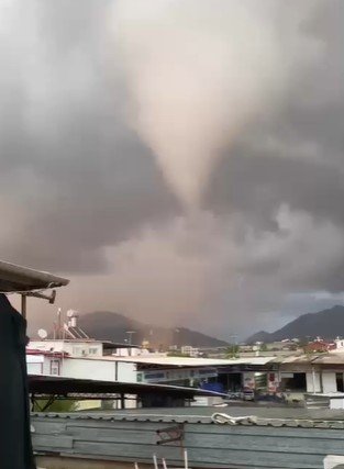 Antalya’da Hortum Felaketinin Boyutu Gündüz Ortaya Çıktı