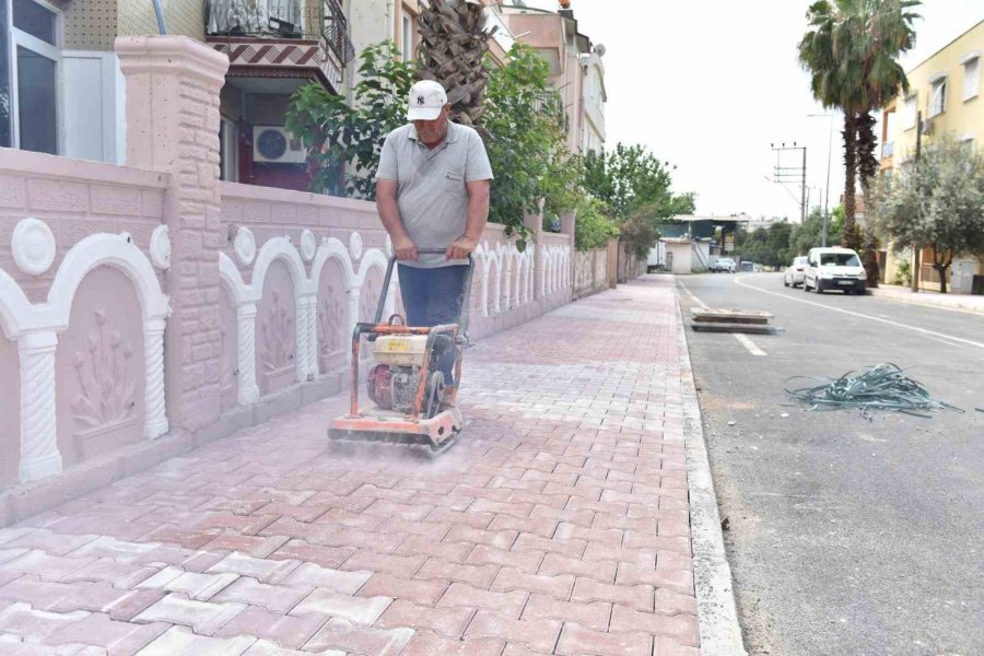 Kepez’de 51 Kilometrelik Kaldırım Çalışması