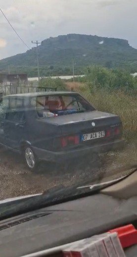 Kadın Üretici Dolu Felaketini Gözyaşlarıyla Anlattı