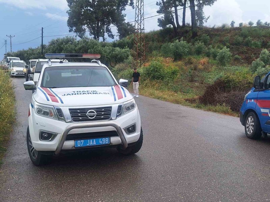 Otomobil İle Motosikletin Çarpıştığı Kazada 1 Kişi Hayatını Kaybetti