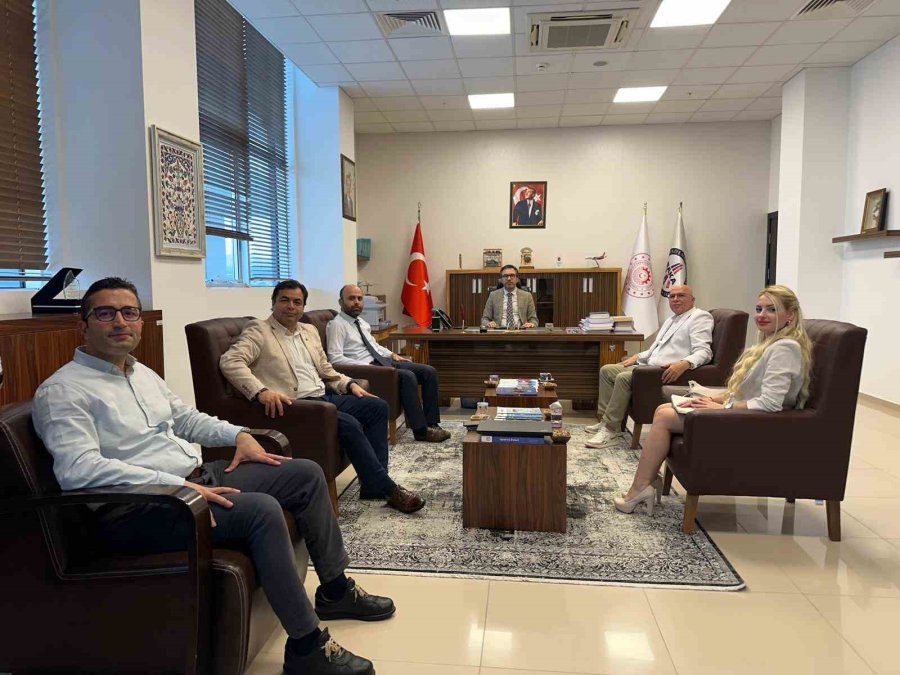 Tıbbi Ve Aromatik Bitkilerde Yüksek Katma Değerli Üretim İçin İş Birliği