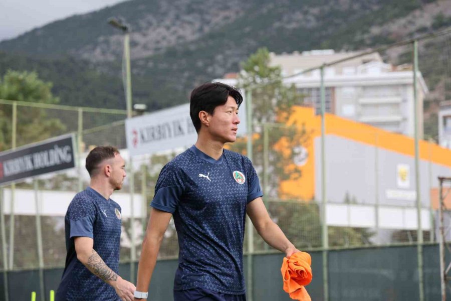 Alanyaspor, Sivasspor Maçı Hazırlıklarını Tamamladı