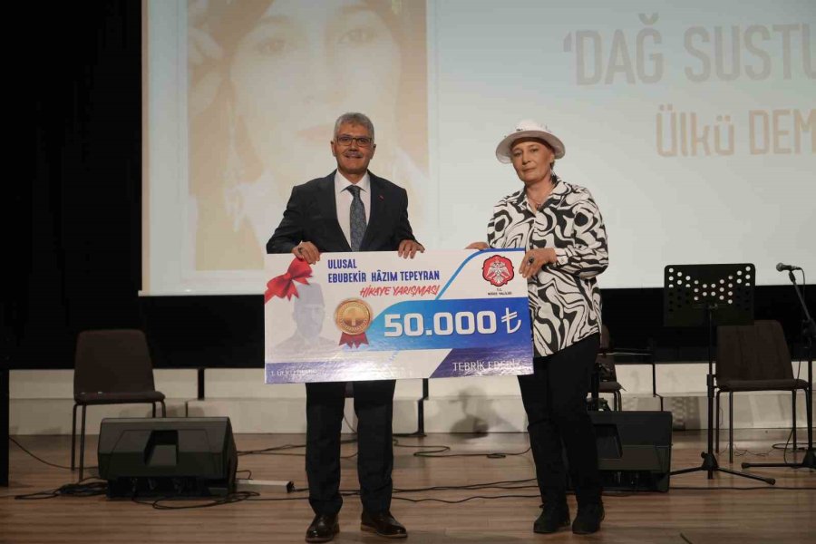 Niğde’de Tepeyran’a Vefa: Ödül Töreni Ve Kitap Tanıtımı Bir Arada Gerçekleşti