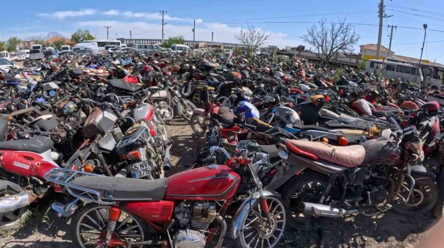 Aksaray’da Usulsüz 3 Bin Motosiklet Trafikten Men Edildi
