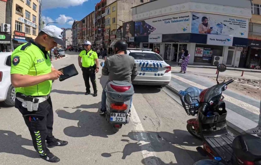 Aksaray’da Usulsüz 3 Bin Motosiklet Trafikten Men Edildi