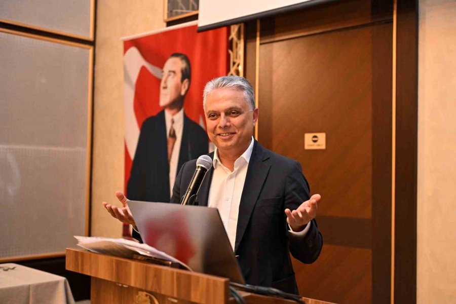 Uysal: "harita Üzerinde Bir Toprak Seçmem Gerekse Yine Türkiye Topraklarını Seçerim"