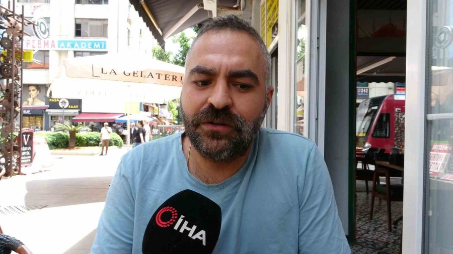 Simitçide Uyudu, Uyanınca Neye Uğradığını Şaşırdı: "adisyon Fişini De Almış"