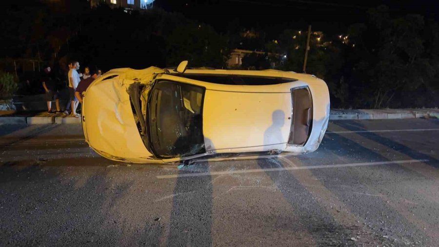 Takla Atan Araçtan Burnu Bile Kanamadan Çıktı