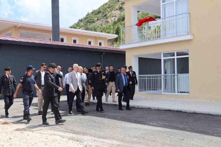 Kazancı Jandarma Karakol Komutanlığı İle Lojman Binası Hizmete Açıldı