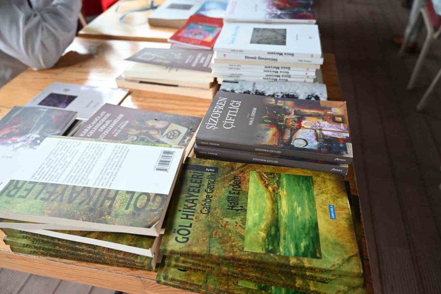 Kemer Kitap Fuarı Başladı