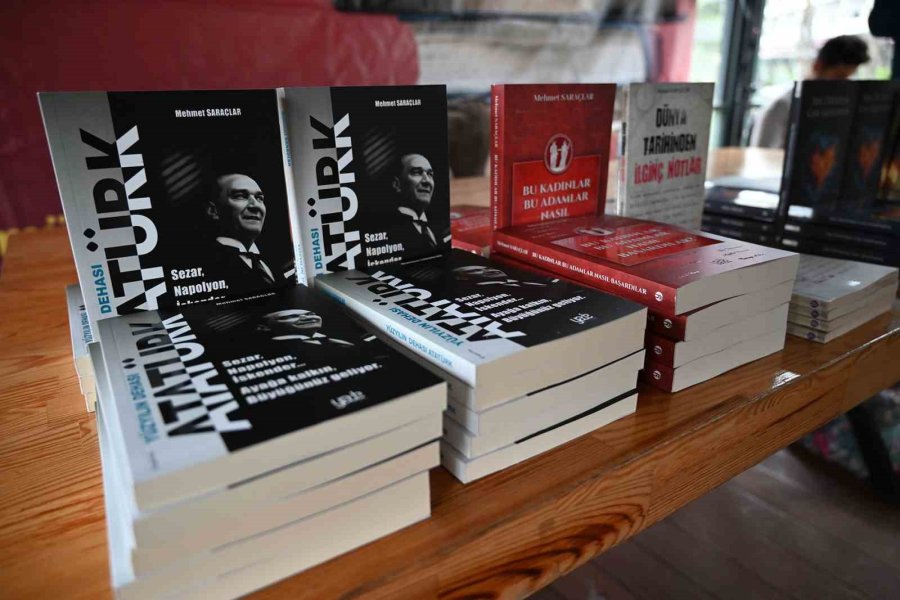 Kemer Kitap Fuarı Başladı