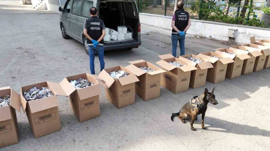 Dronla Takip Edilip Operasyon Yapıldı, Koli Koli Uyuşturucu Çıktı