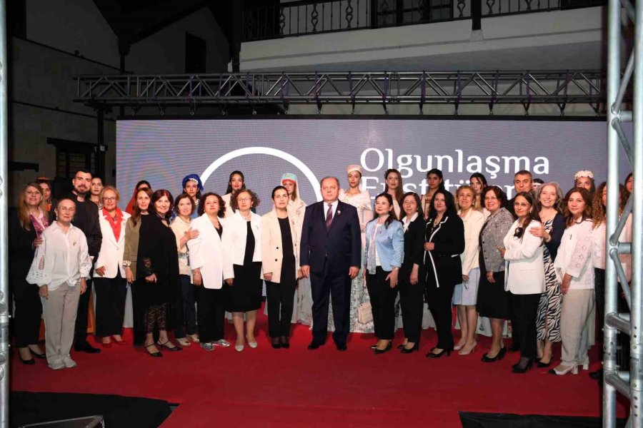 ’yörük Kadınının Sesiz Duygusal Mektubu Ala Çuval’ Eski Çırçır Fabrikasında Hayat Buldu