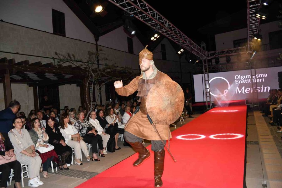 ’yörük Kadınının Sesiz Duygusal Mektubu Ala Çuval’ Eski Çırçır Fabrikasında Hayat Buldu