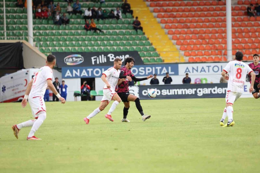 Trendyol Süper Lig: Alanyaspor: 1 - Sivasspor: 0 (ilk Yarı)