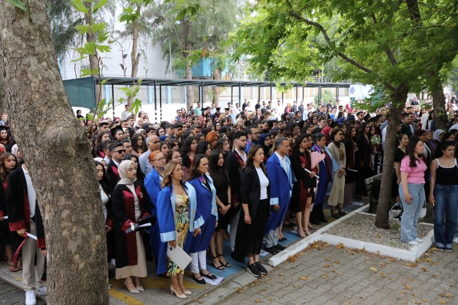 Aü Sağlık Hizmetleri Myo Öğrencileri Mezun Oldu