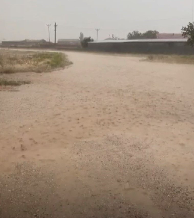 Aksaray’da Sağanak Ve Dolu Tarım Arazilerini Vurdu