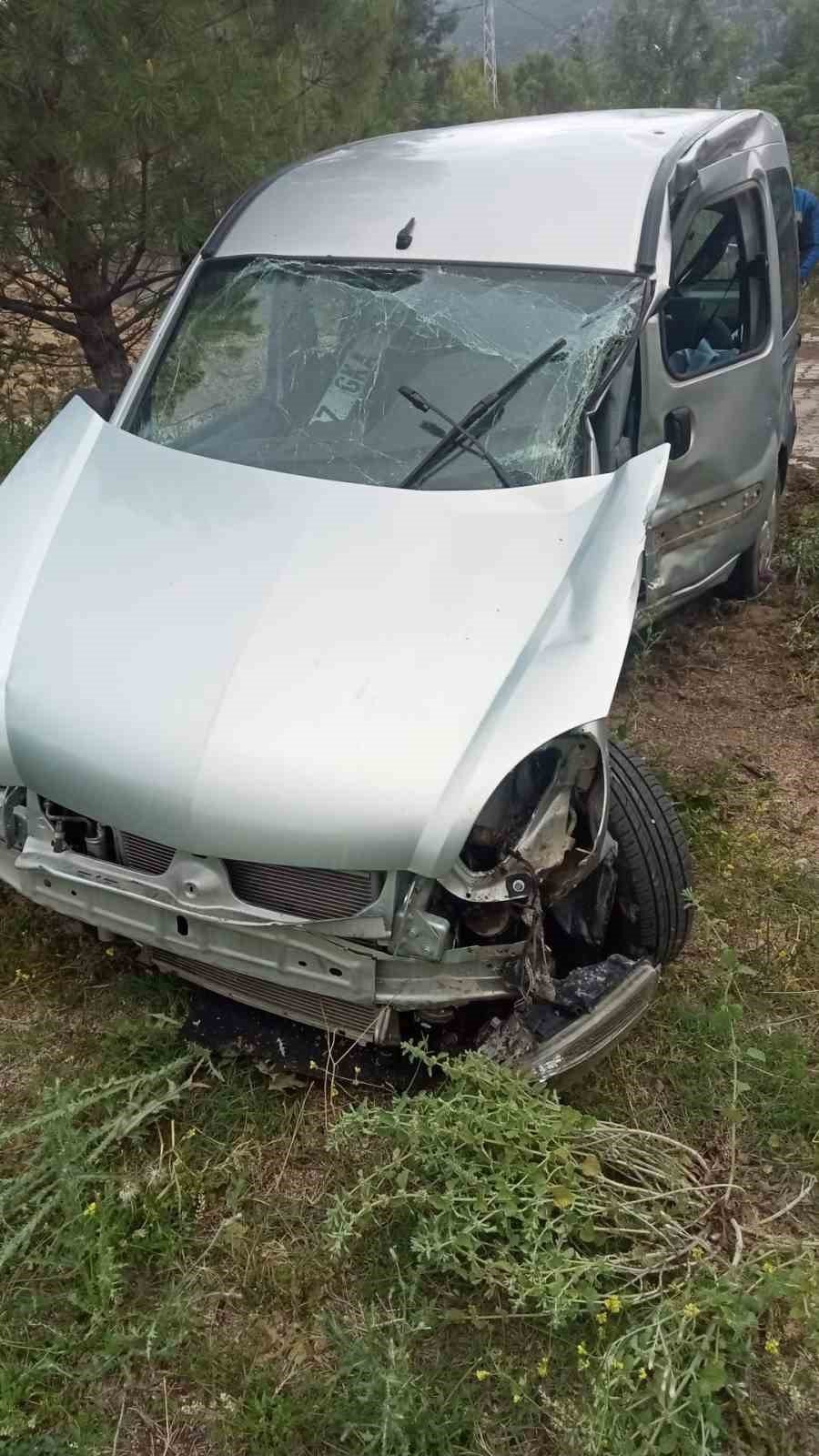 Antalya’da Trafik Kazası: 1 Ölü, 3 Yaralı