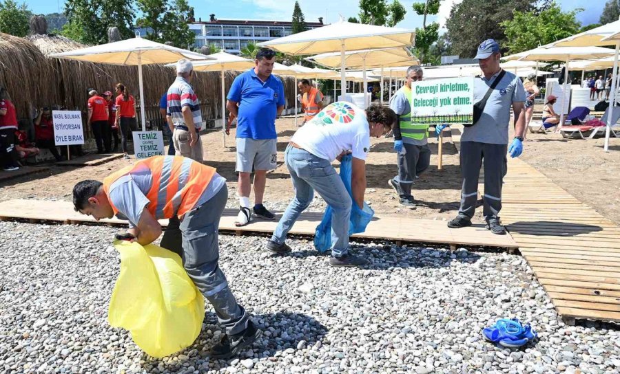 Kemer’de Deniz Dibi Ve Sahil Temizliği Etkinliği