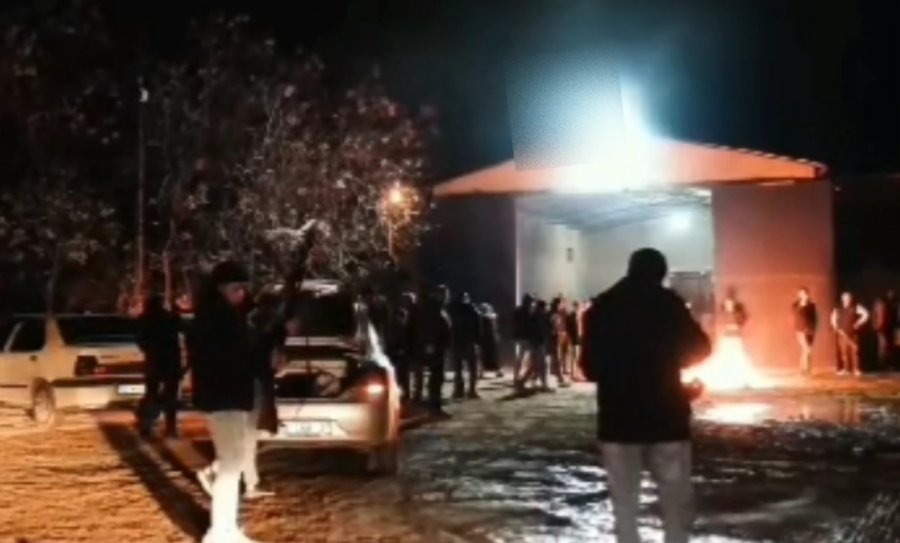 Aksaray’da Magandaların Evinden Cephanelik Çıktı