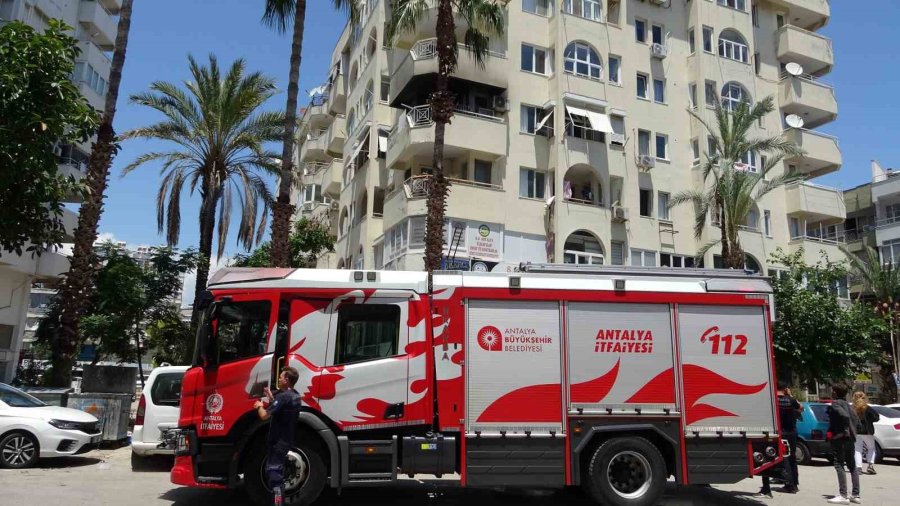 Balkonda Çıkan Yangın Korkuttu