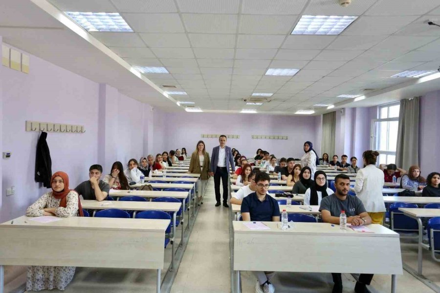 Kepez Belediyesi’nden Öğrencilere Gerçek Sınav Provası