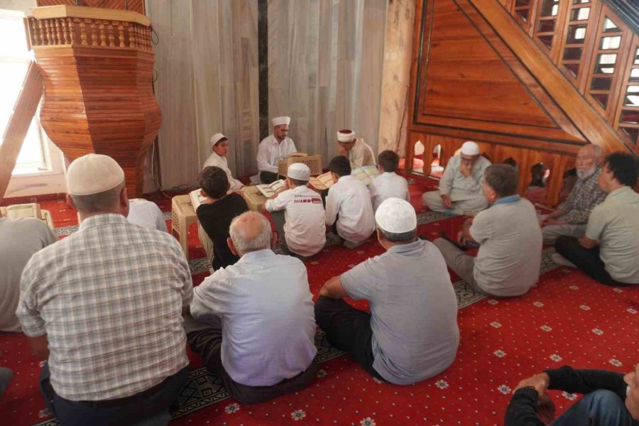 Anamur’da Hafızlık Tescil Programı Düzenlendi