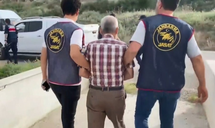 Traktörde 4 Yıl Önce Cesedi Bulunmuştu, Cinayet Şüphelileri Yakalandı