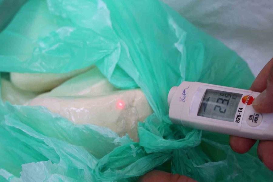 Otobüs Terminali’nde Usulsüz Taşınan 700 Kilogram Peynir Çöp Kamyonu Çağrılarak İmha Edildi