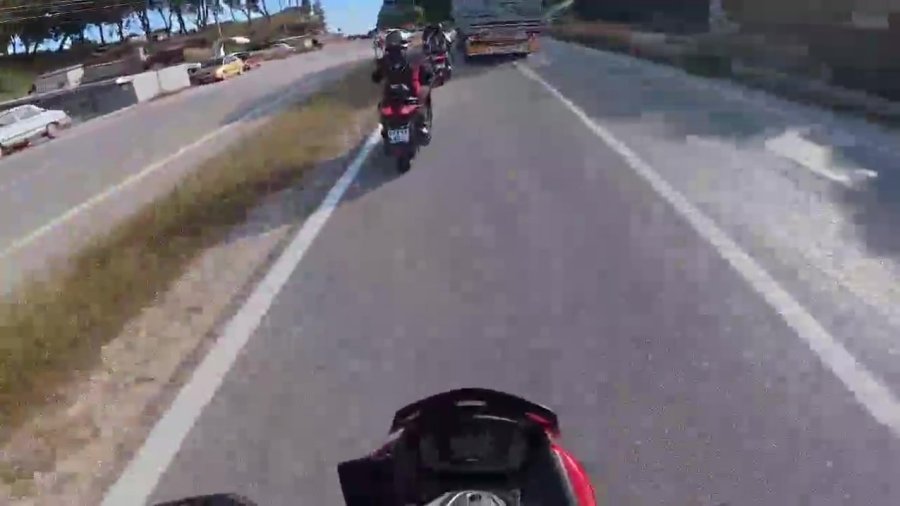 Korna Çalınmasına Sinirlendi, Tırı Motosikletlerin Üzerine Sürdü