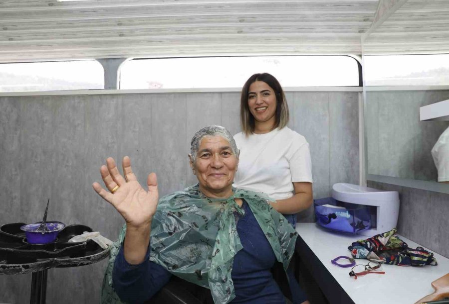 Mersin’de Kırsal Mahallelere Ücretsiz Bayram Tıraşı Hizmeti