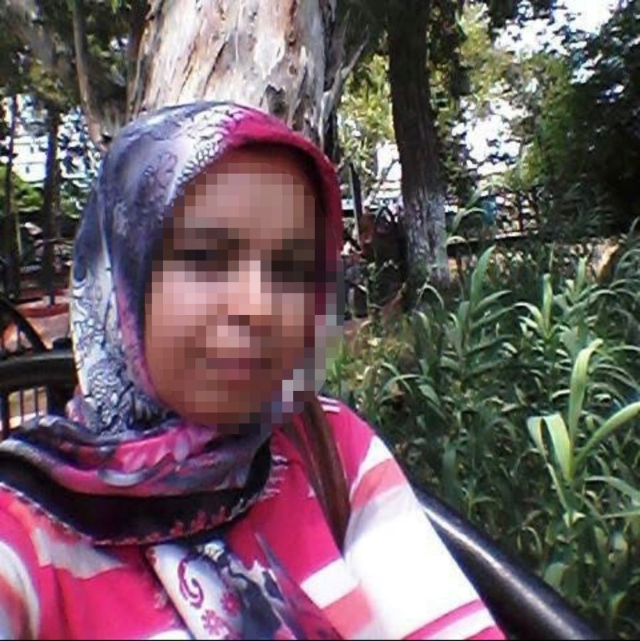 Acı Olay: Anne Ve Oğlu Kanlar İçinde Bulundu, Hastaneye Kaldırıldı