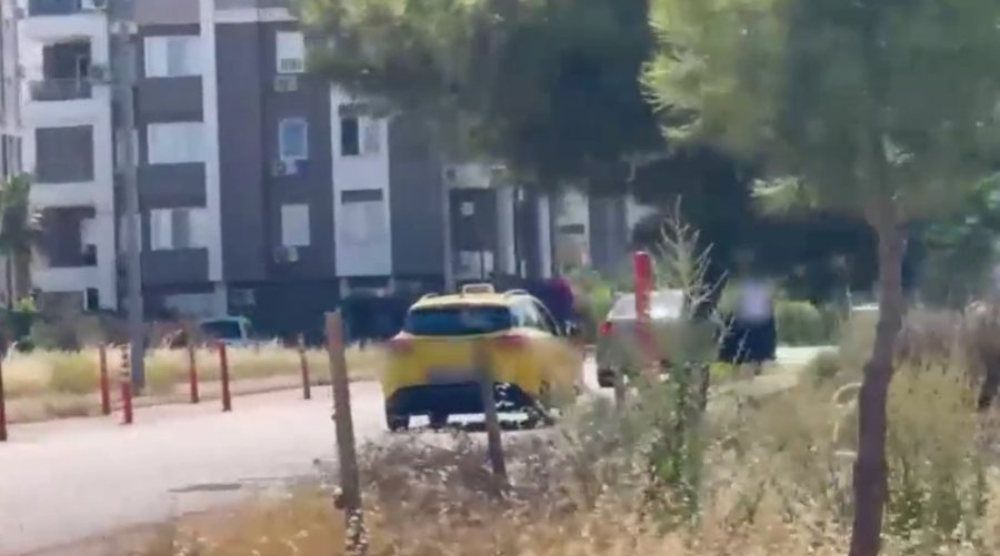 Antalya Emniyeti Zehir Tacirlerine Geçit Vermedi: 16 Kilo Uyuşturucu Ve 5 Silah Ele Geçirildi