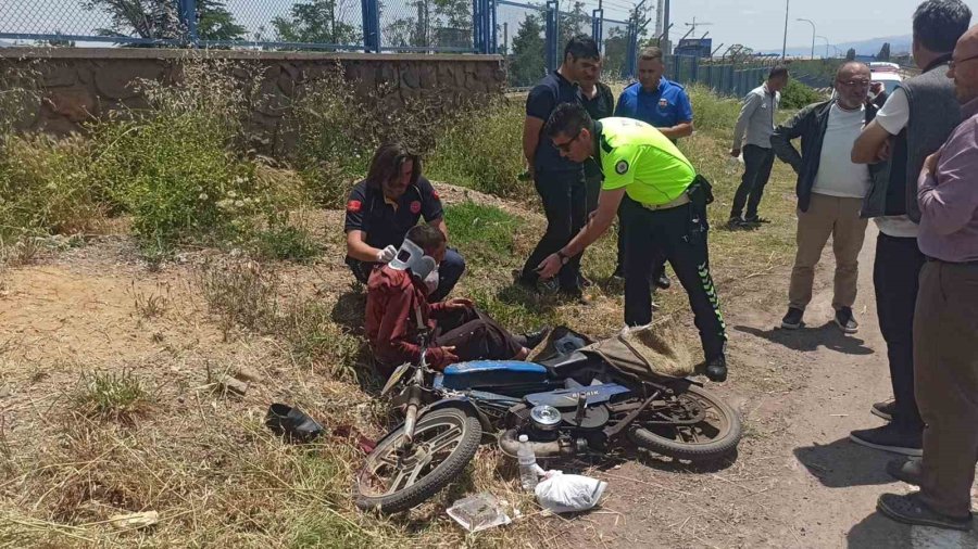 Seydişehir’de Minibüsle Çarpışan Motosikletli Yaralandı