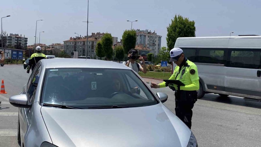 Konya’da Trafik Ekiplerin Bayram Mesaisi Devam Ediyor