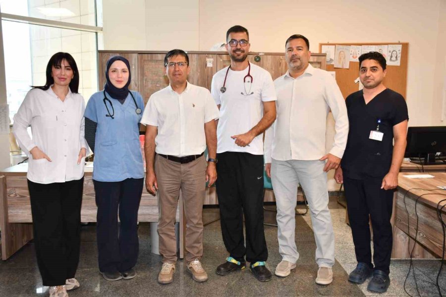 Alanya’da Bayramın İlk Gününde Görev Başındaki Sağlık Çalışanları Unutulmadı