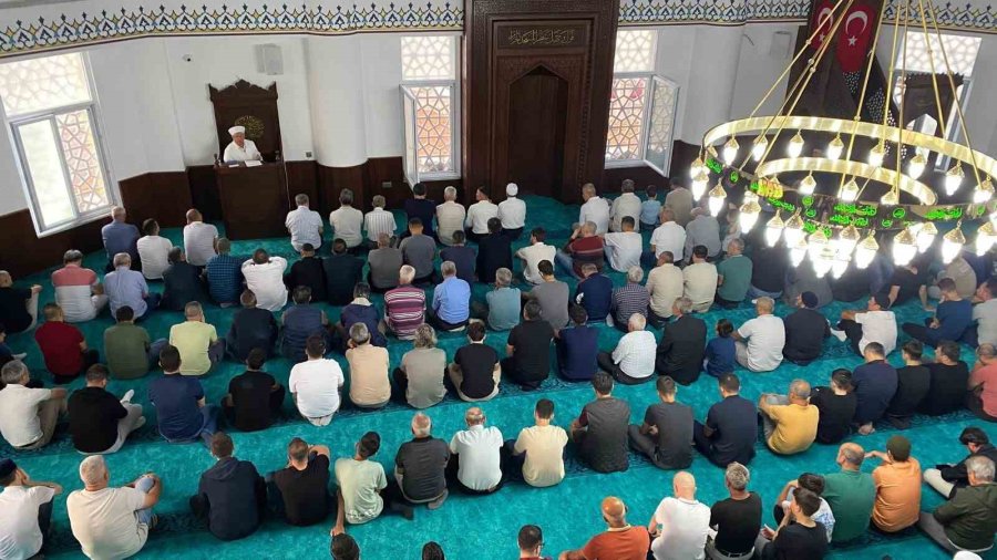 Pazarcı Mahallesi Camisine Bayram Sabahında Kavuştu