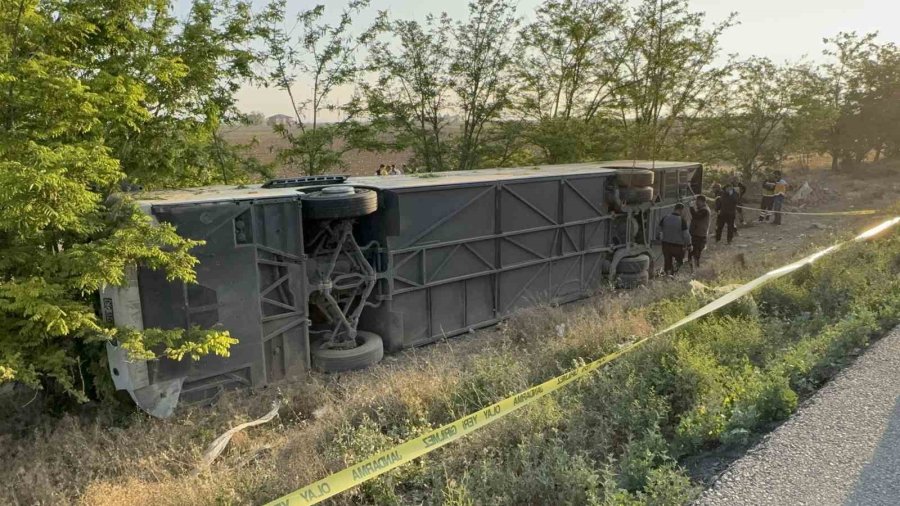 Konya’da Yolcu Otobüsü Devrildi: 1 Ölü, 23 Yaralı