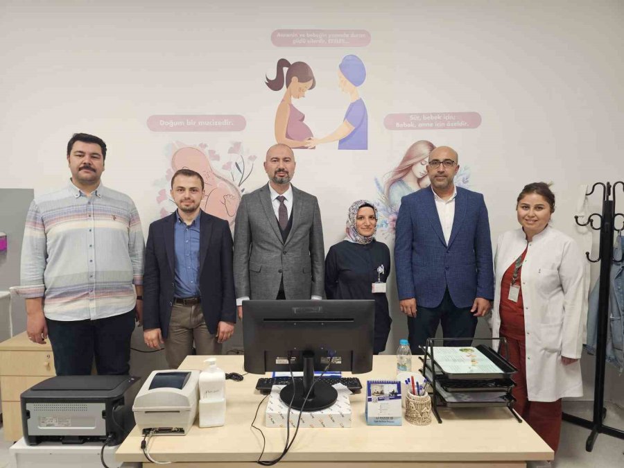 Niğde Eğitim Ve Araştırma Hastanesinde ’her Gebeye Bir Ebe’ Uygulaması Başladı