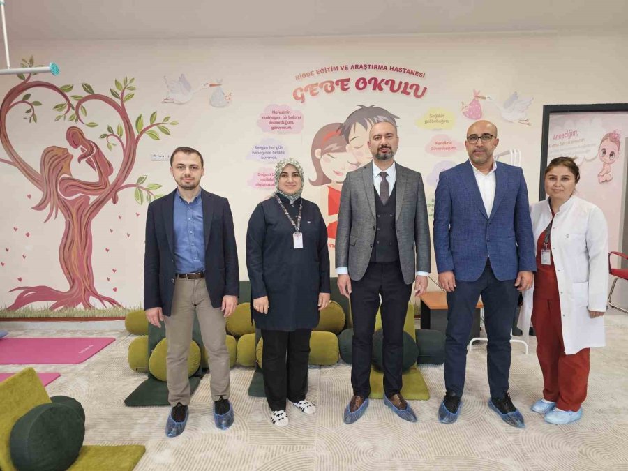 Niğde Eğitim Ve Araştırma Hastanesinde ’her Gebeye Bir Ebe’ Uygulaması Başladı