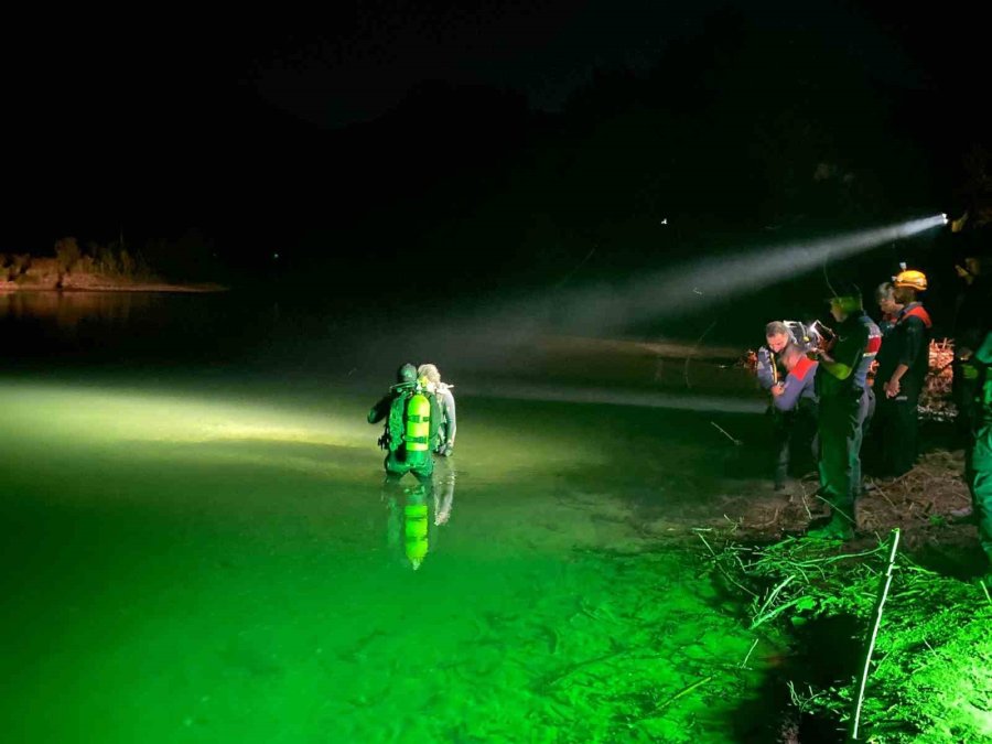 Bayram Tatili İçin Geldiği Antalya’da Balık Avlamak İsterken Canından Oldu